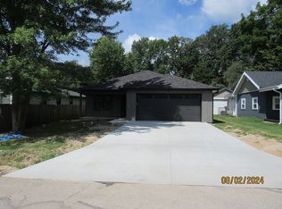 1955 S Maryland Ave, Springfield, MO 65807