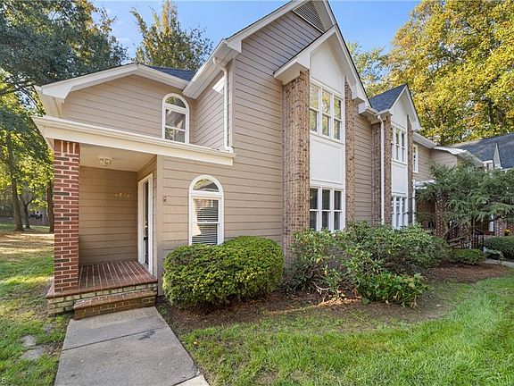 5th image of 4564 Fernhaven Cir
