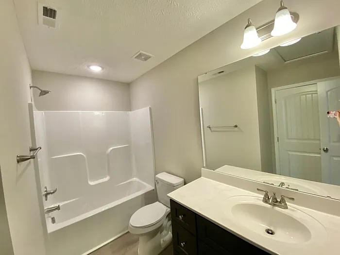 110 Pinecrest Cir W #B — Photo 8
