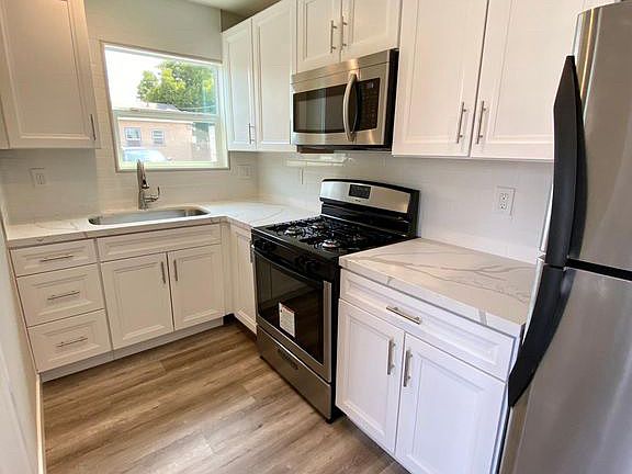 3rd image of 4829 35th St