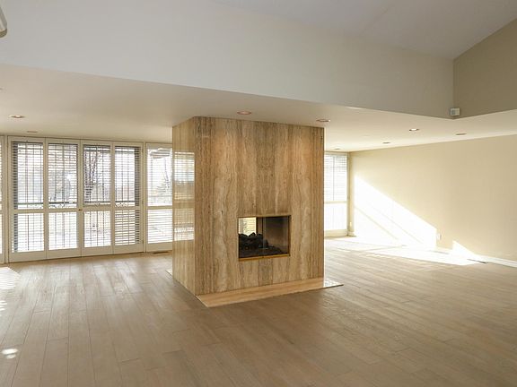 3rd image of 2666 E Parleys Way
