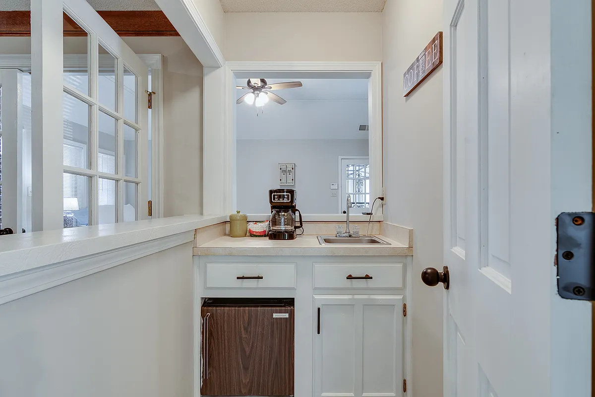 Building Photo - 7183 Flower Creek Dr