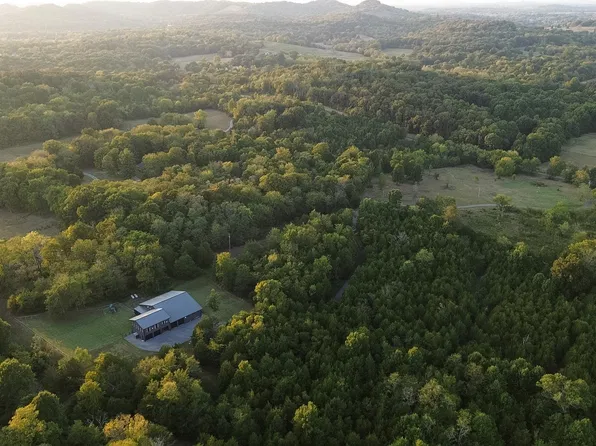 341 Floyd Rd, Eagleville, TN 37060