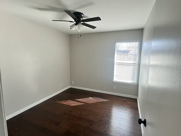 1205 Arden Dr — Photo 19