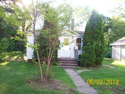 1st image of 605 S 4th St