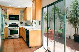 4th image of 1108 18th St APT 6