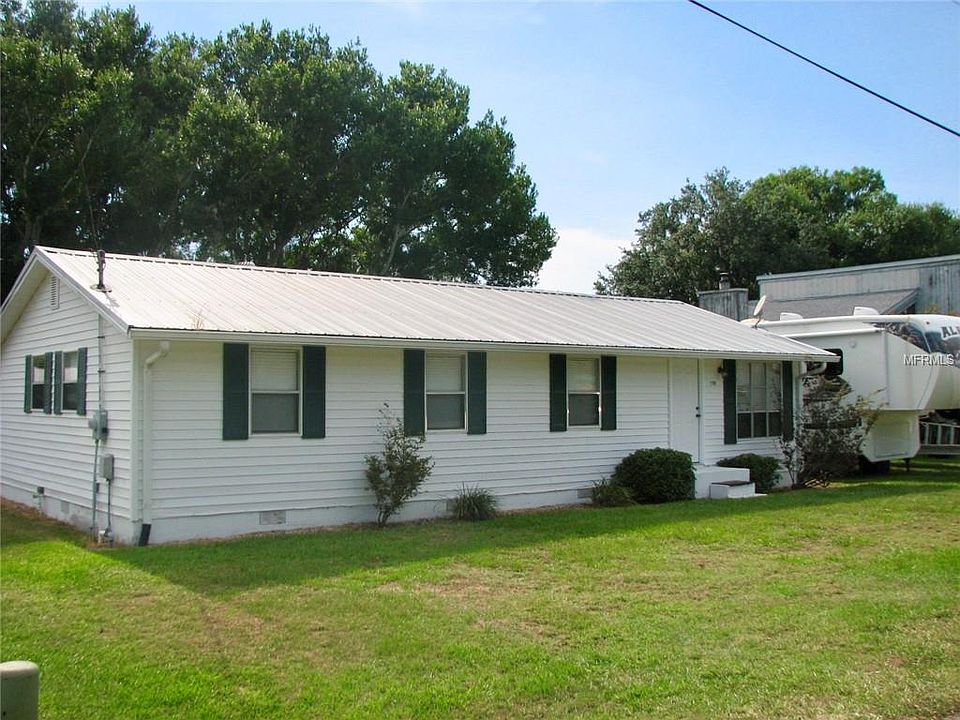 1st image of 158 Lakeview Dr
