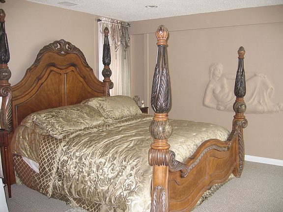 5th image of 7514 Dinsdale St