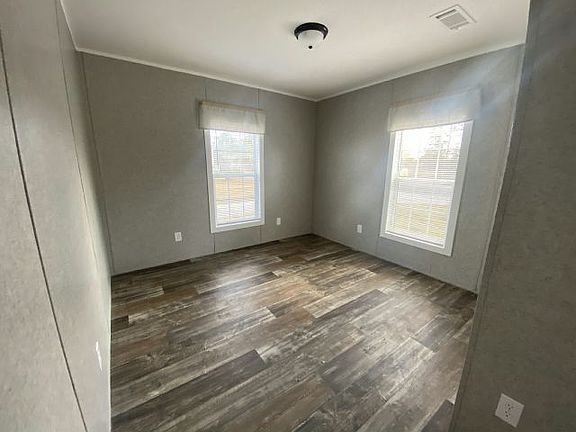 5th image of 1530 Genie St #17