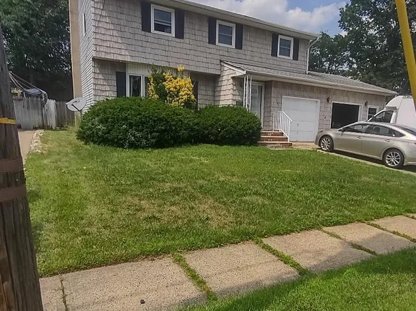 204 Marlin Dr, Fords, NJ 08863