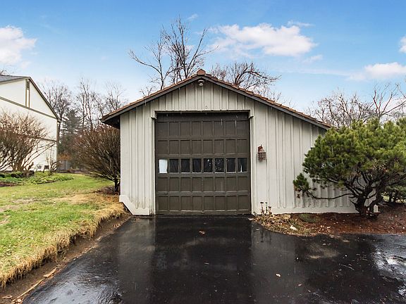 3rd image of 6710 Elmers Ct