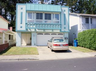 21 John Glenn Cir, Daly City, CA 94015