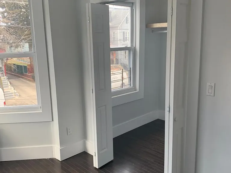 376 Lincoln Ave #2 — Photo 6