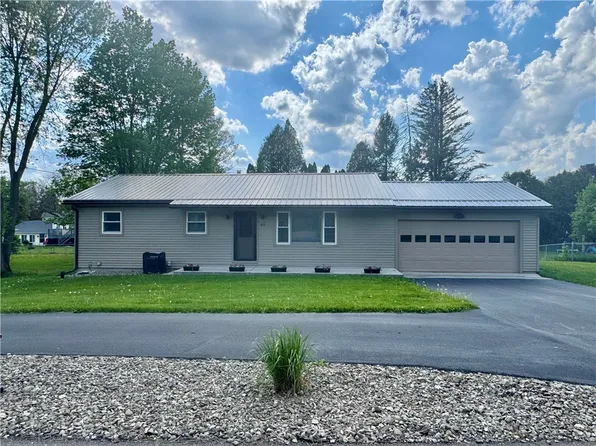67 Briarcliff Dr, Horseheads, NY 14845