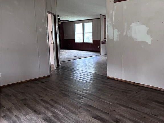4th image of 1320 Tioga Rd