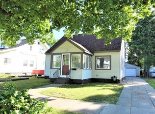 1122 Spring St, Muskegon, MI 49442