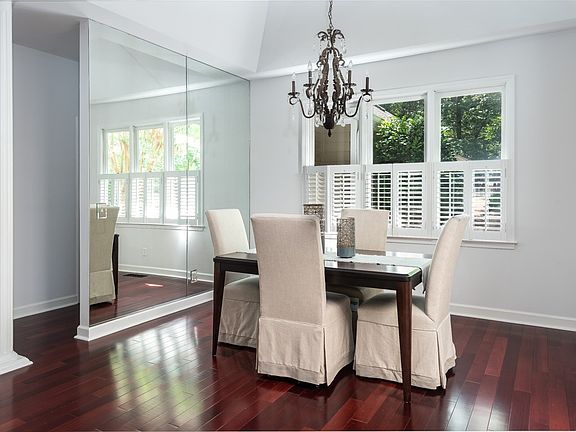 5th image of 1061 Penfield Way
