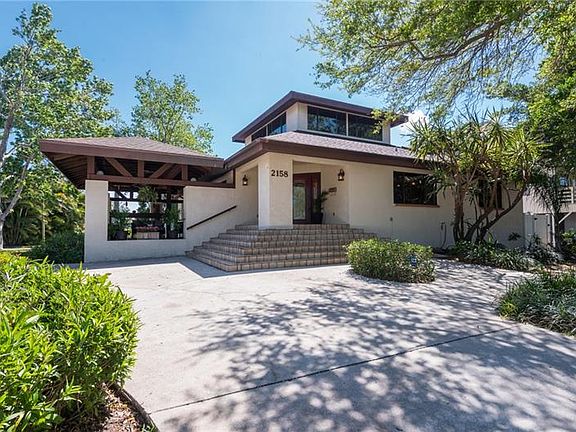 2nd image of 2158 Bayou Grande Blvd NE