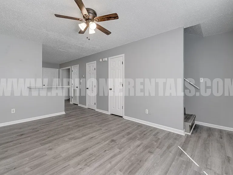 2405 Washington Ave — Photo 7