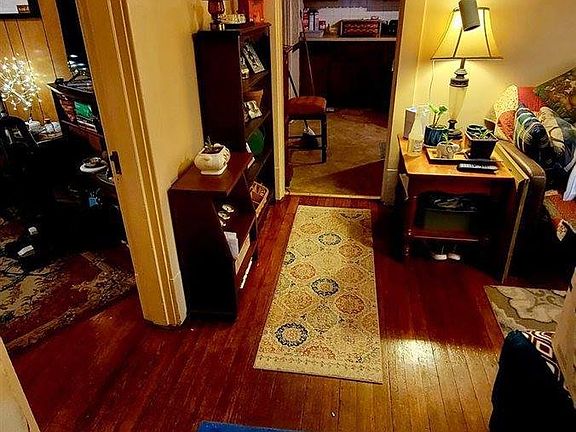 4th image of 2211 Woodrow St #12-13