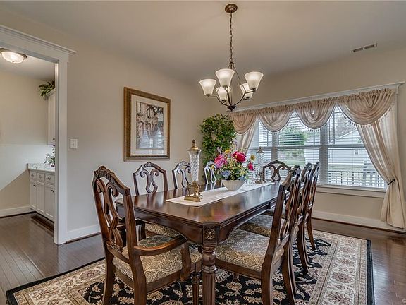 5th image of 11245 Ashland Park Dr