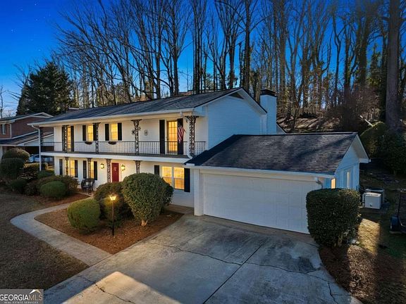 2nd image of 783 Holly Dr