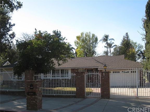 3rd image of 5369 Topeka Dr