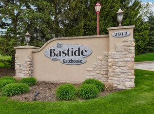 The Bastide At The Gatehouse, Waukesha, WI 53188