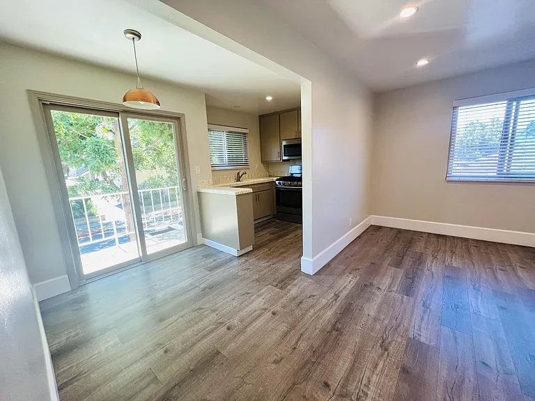 1530 Bath St #2 — Photo 3