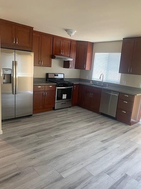 1st image of 8470 Linden Ave