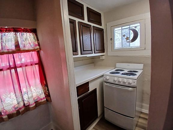3rd image of 314 Elm St #312