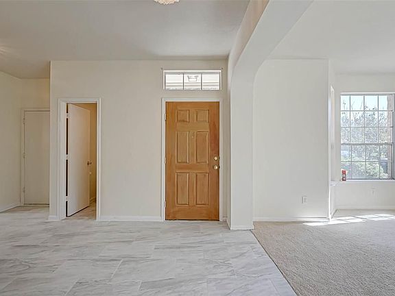 4th image of 8218 Soledad Dr