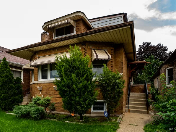 8449 S Dante Ave, Chicago, IL 60619