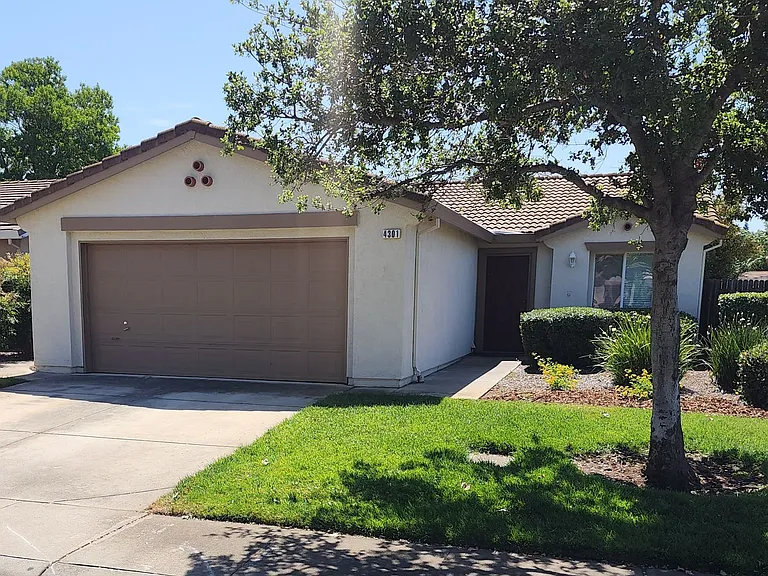 4301 Aubergine Way — Photo 1