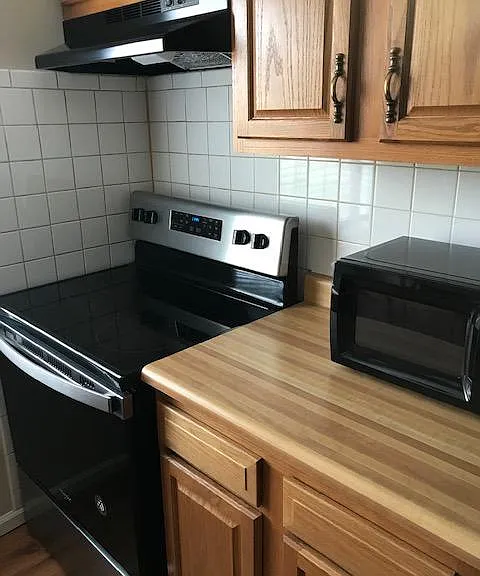 533 Corona Ave #B — Photo 7