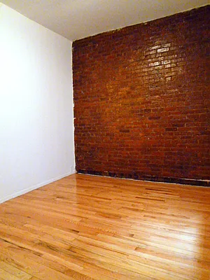 Rented by DSA Realty | media 29