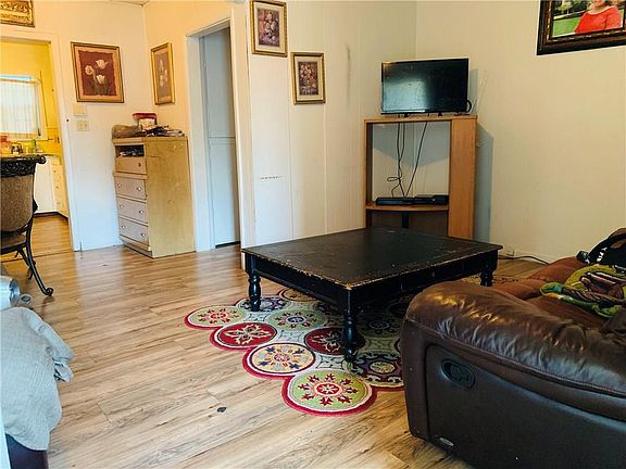 3rd image of 3827 Avenue N