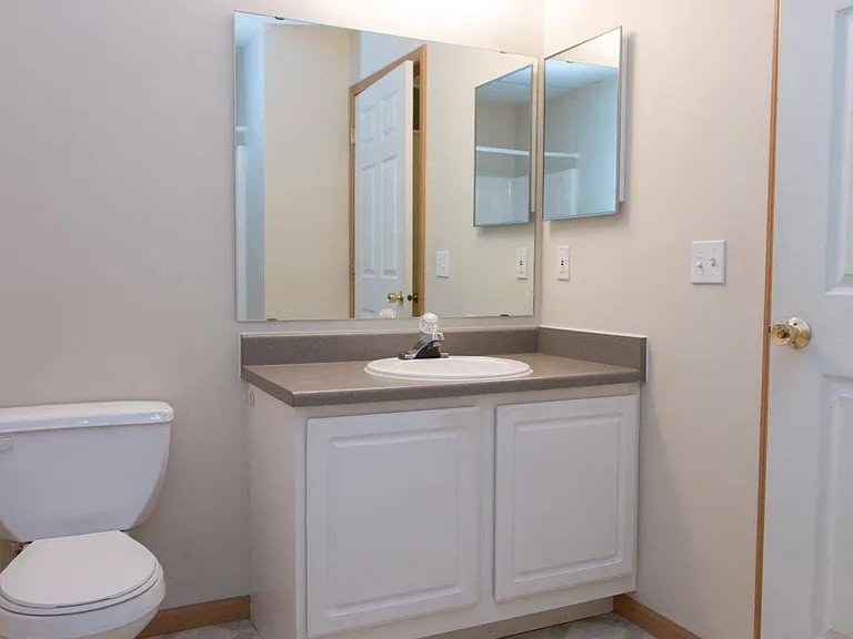 Northbrook Apartments — Photo 68