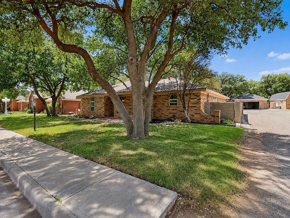1st image of 1509 NW Pecan Pl