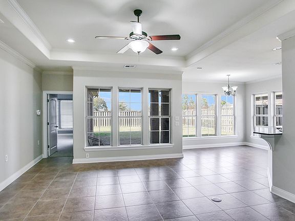 3rd image of 3622 Salene Rd