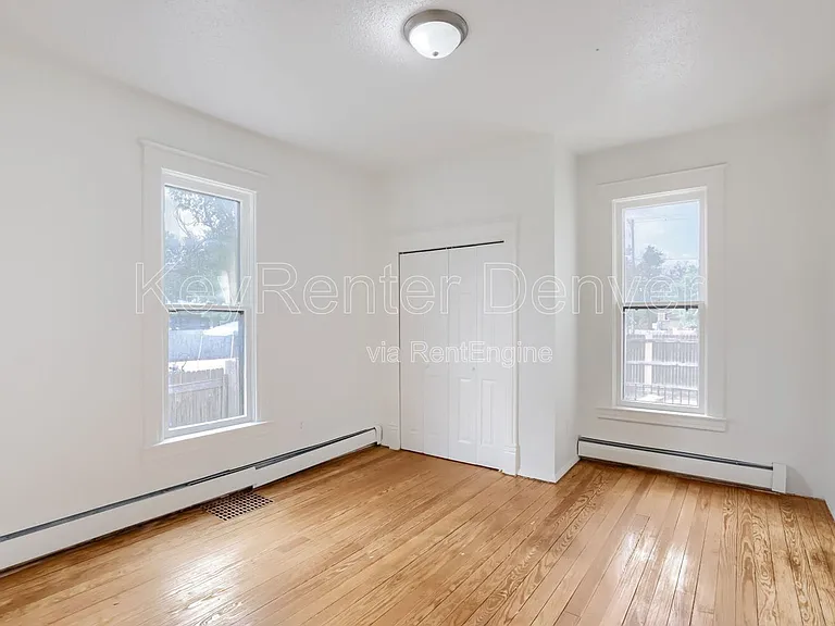 1118 6th St #A — Photo 13