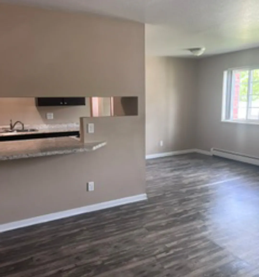 2 bed, 750 sqft, $950 — Photo 4