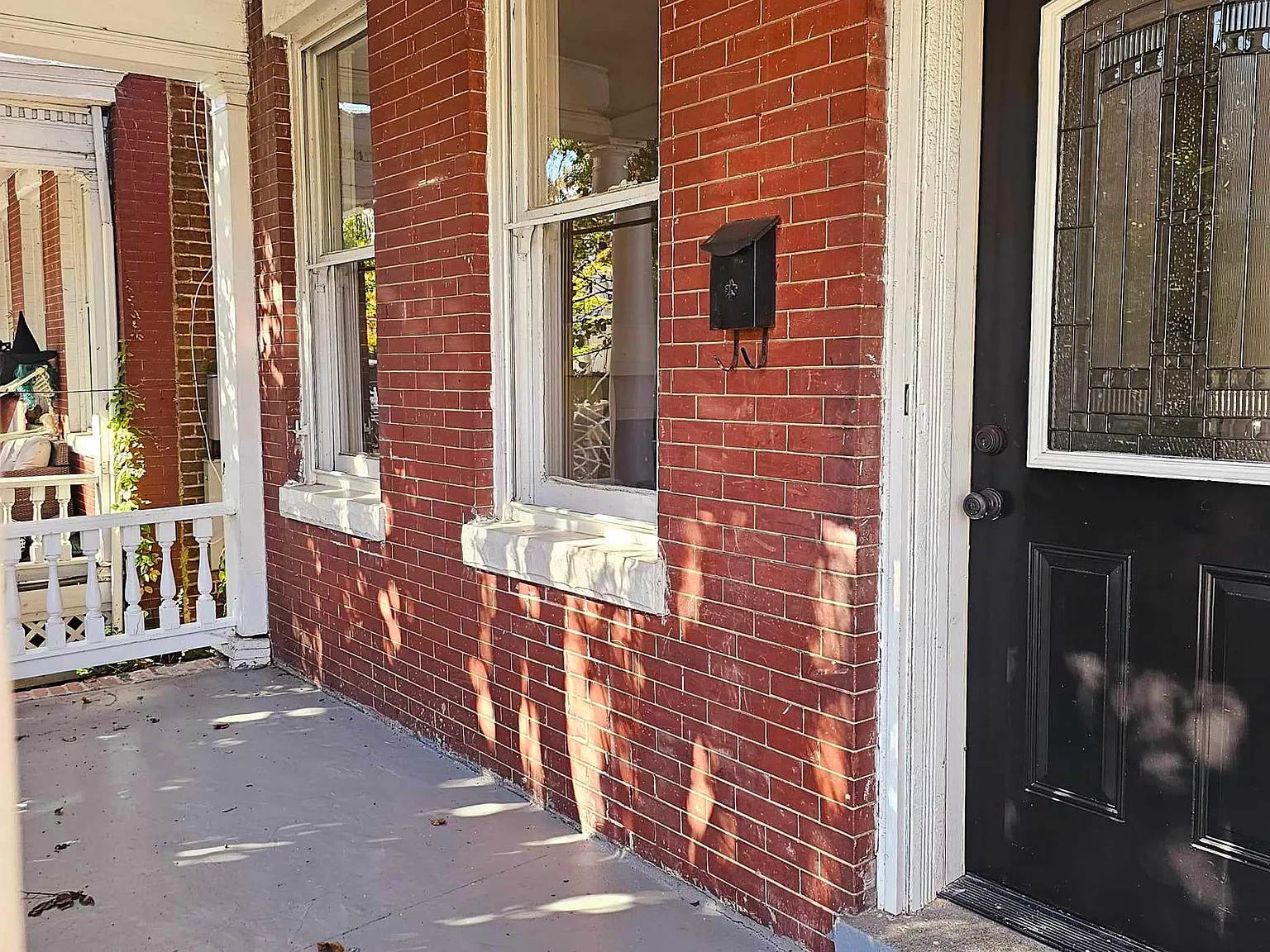 3 bed, 1908 sqft, $2,500 — Photo 2