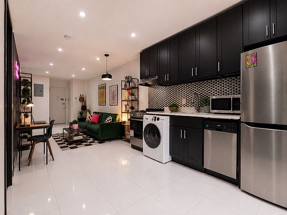 4th image of 350 Manhattan Ave APT 4E