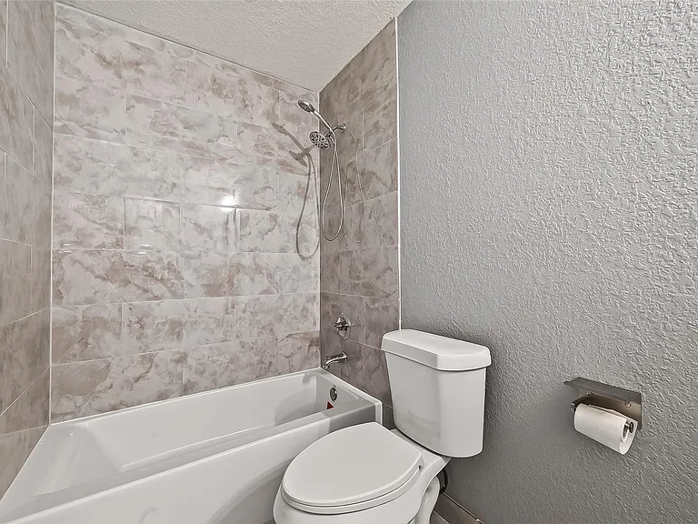 9526 Heflin Colony Dr — Photo 41