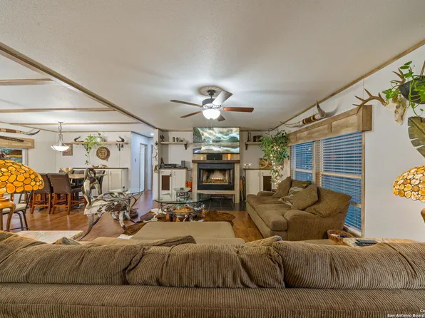 589 PR 1507, Bandera, TX 78003