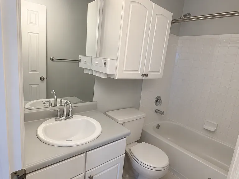 3046 W 107th Pl #A — Photo 9