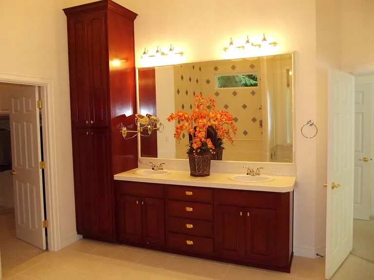 20926 Cascade Ridge Dr — Photo 15