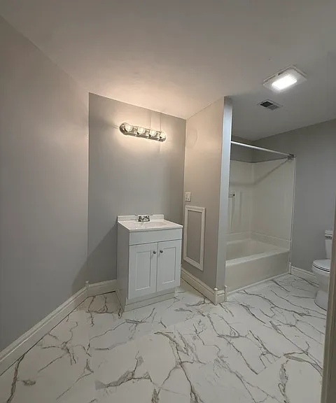 827 Market St #3 — Photo 14