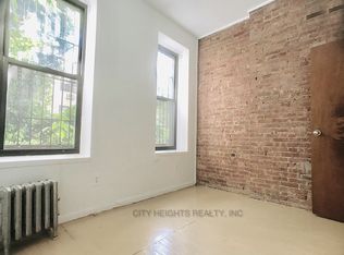 512 E 12th St #3A, New York, NY 10009